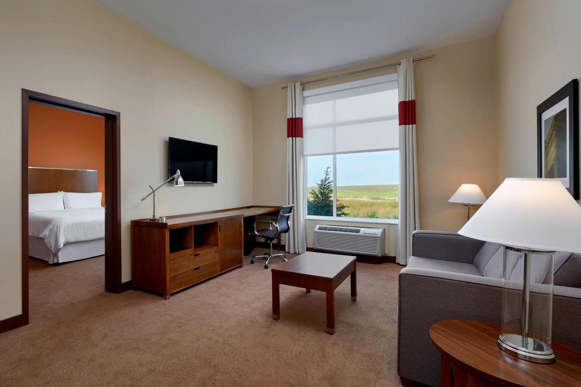 Four Points By Sheraton Grande Prairie Exterior foto